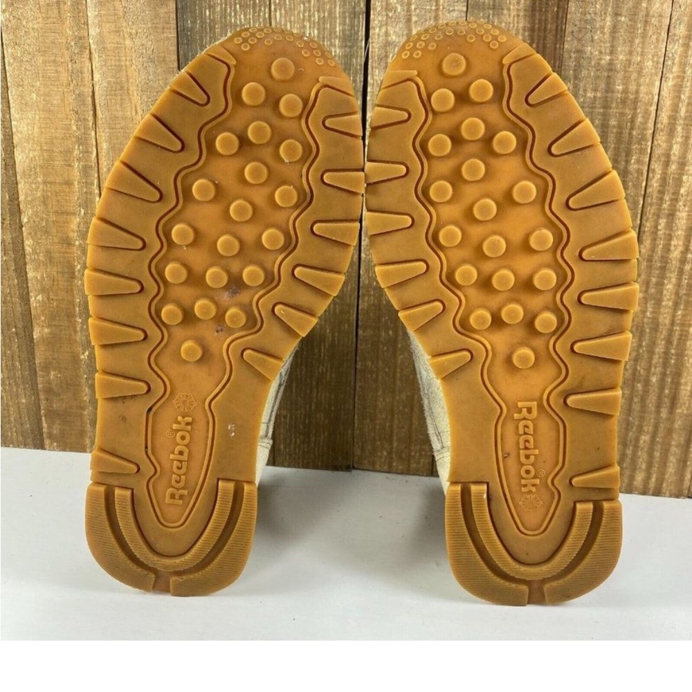 Reeboks - Picture 10 of 12